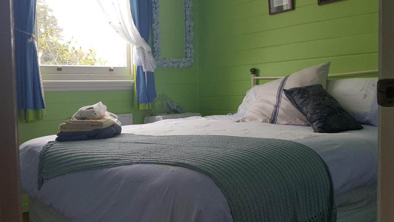 The Old Post Office Guesthouse B&BPaparoa エクステリア 写真
