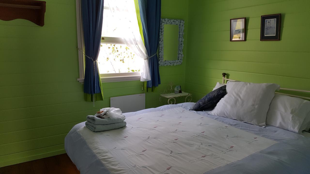 The Old Post Office Guesthouse B&BPaparoa エクステリア 写真